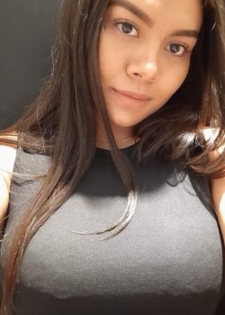 bailando y masturrbandose 13