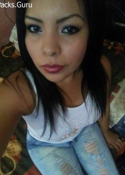 Echándose cremita 15