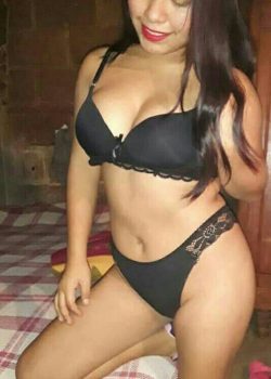 Linda morena colombiana bailando 3