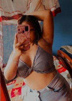 Gordita se desnuda 8